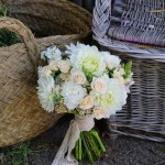 Bouquet de flores naturales con dalias