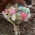 Ramo de flores preservadas con achillea