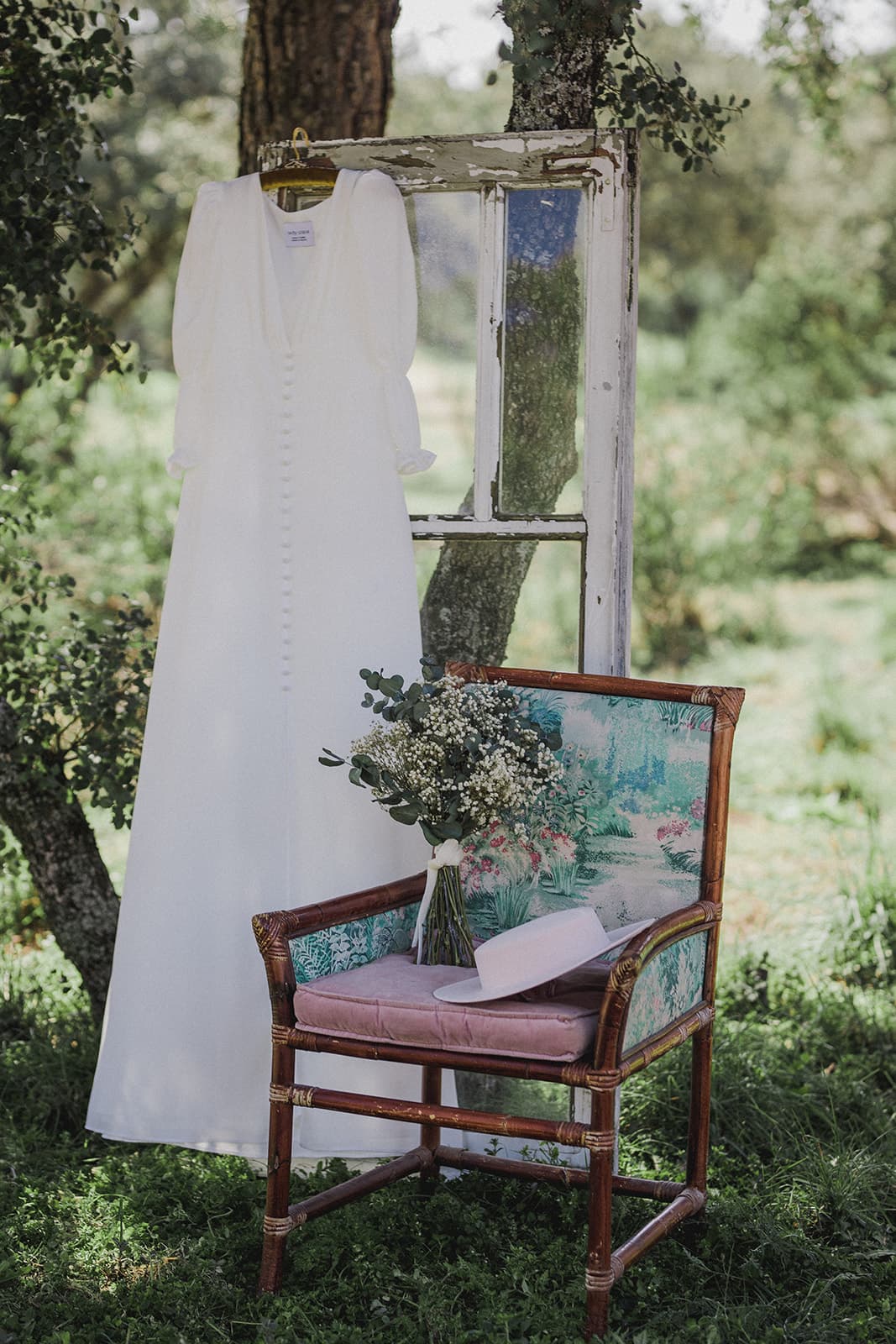 Ramo de novia de paniculata y eucalipto 5