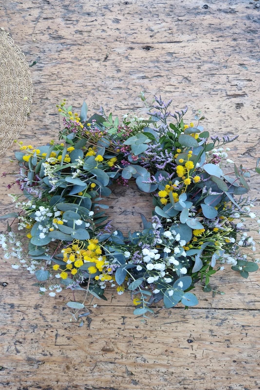 VALE REGALO: Taller presencial Corona de flores naturales 3