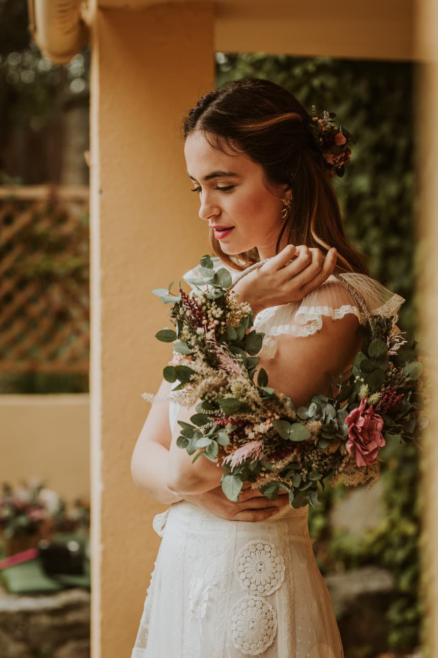 Hoop bouquet 3