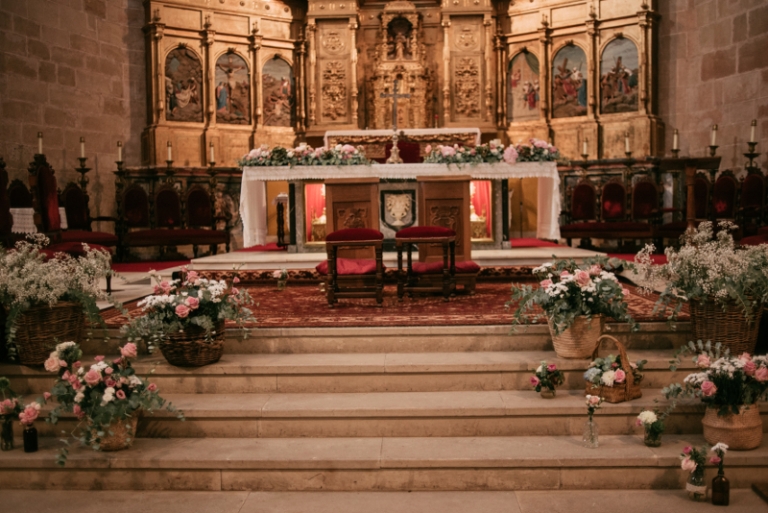 Decoración con flores de la Catedral de Calahorra