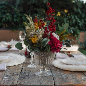 Decoración de navidad con flores preservadas