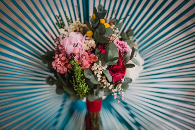 Ramo de flores preservadas o naturales