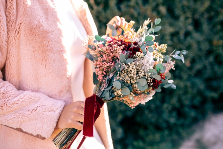 Ramo de invierno para editorial Sweet Bride