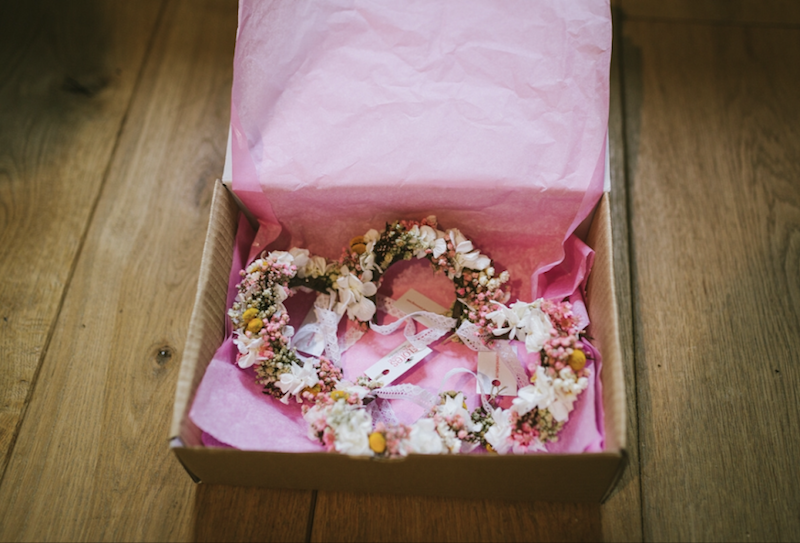 Ramo tipo bouquet con pulseras de flores preservadas