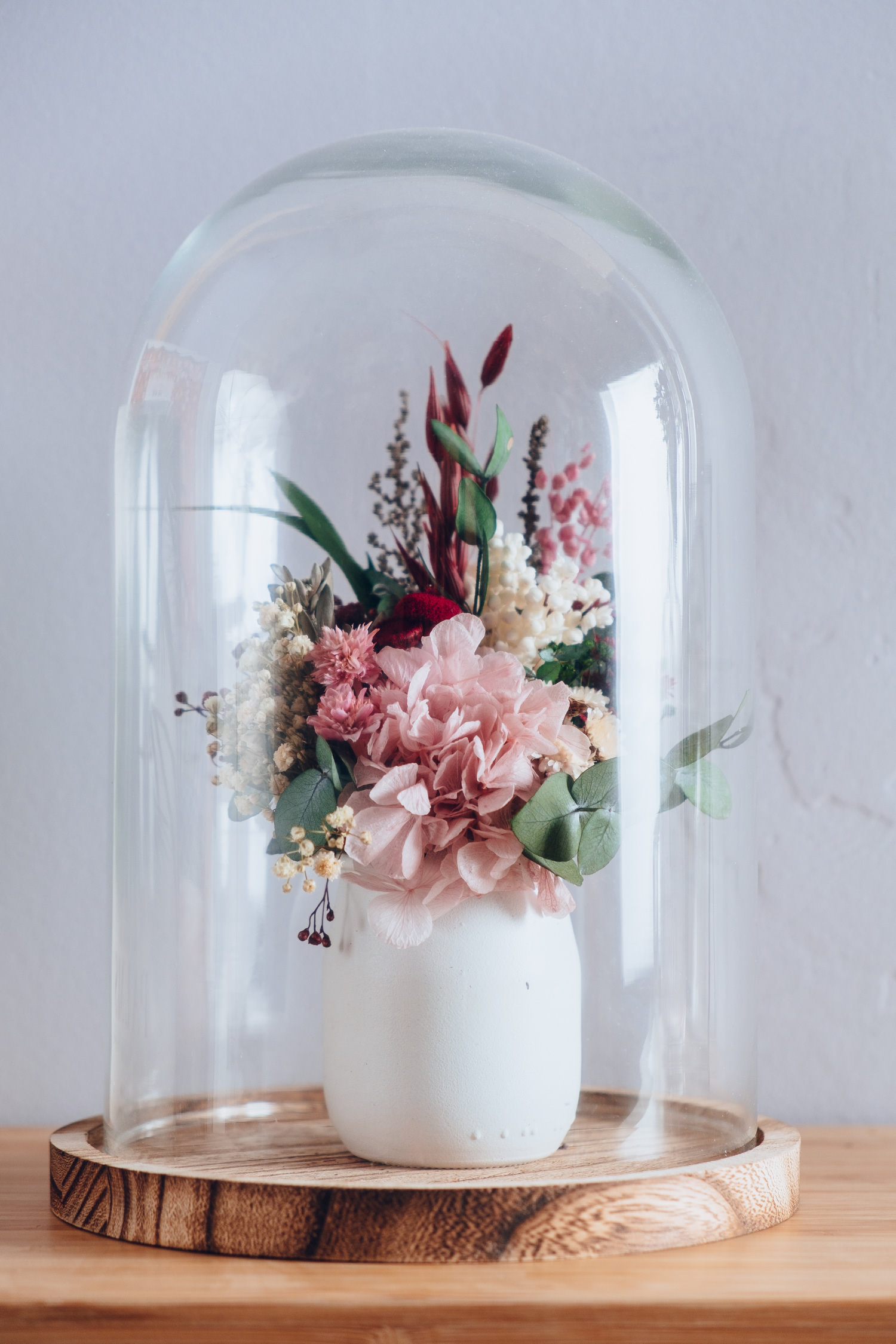 Cupula de cristal con flores preservadas - Flores en el Columpio