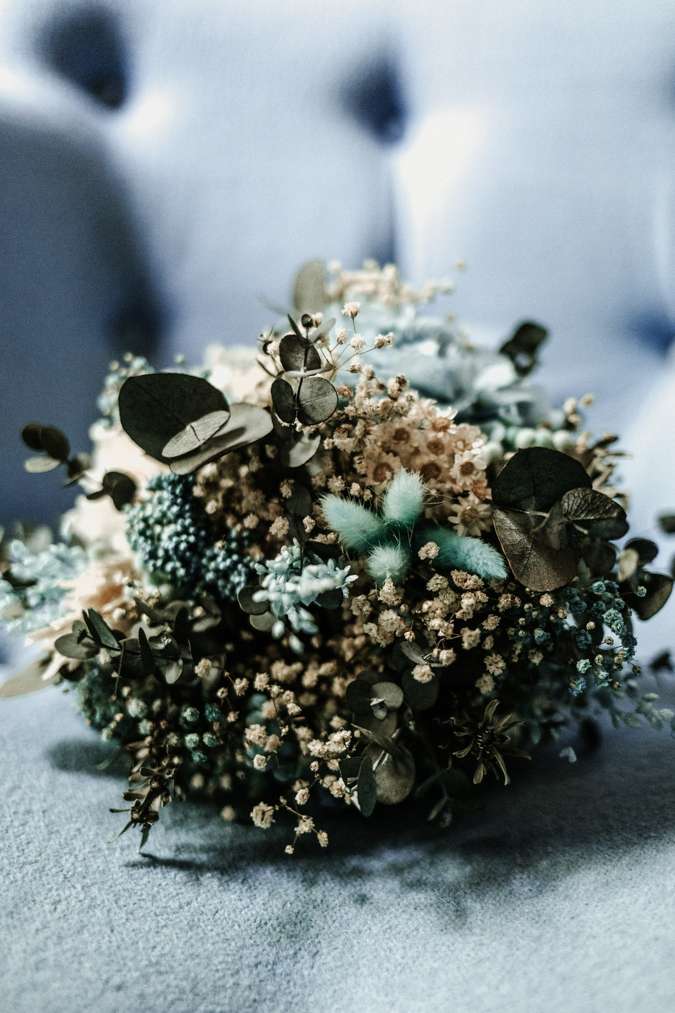 La novia del bouquet en tonos azules 2