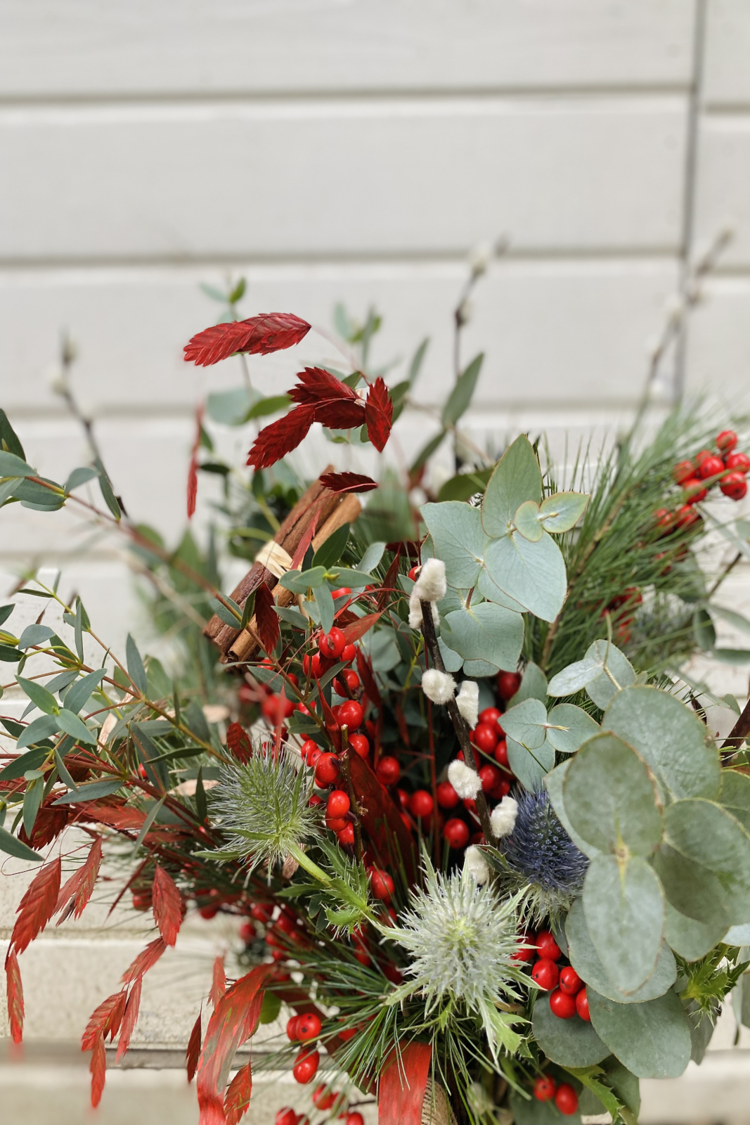Ramo navideño de flores naturales - Imagen 5
