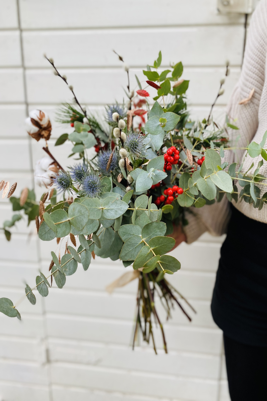 Ramo navideño de flores naturales - Imagen 3
