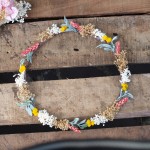 Corona de flores silvestres