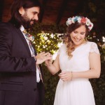 Corona de margaritas para el pelo