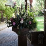 Flores para una boda en el jardín de Botero