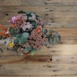 Centro de flores preservadas