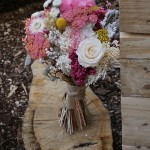 Ramo de novia con flores preservadas y secas