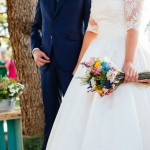 Ramo de novia con flores preservadas y silvestres en tonos fuertes